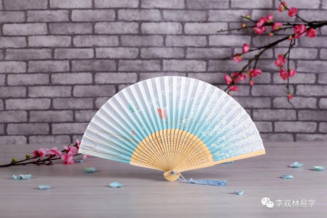 人若不懂得知足，生在福中也不能知福。李双林